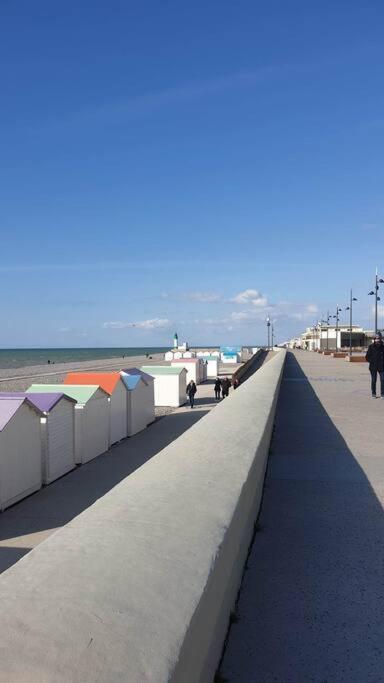 Notre Nid - Grande Terrasse Privee En Bord De Mer, Au Coeur Du Quartier Historique Du Treport ! Wifi Le Tréport Esterno foto